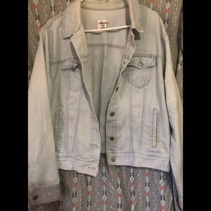 Light denim jean jacket